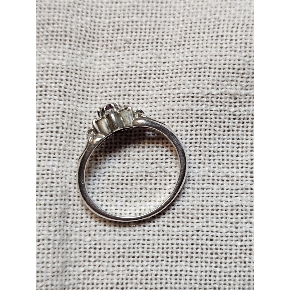 Vintage 925 Silver Ruby Cubic Zirconia Avon Heart Fashion Ring - Picture 4 of 7